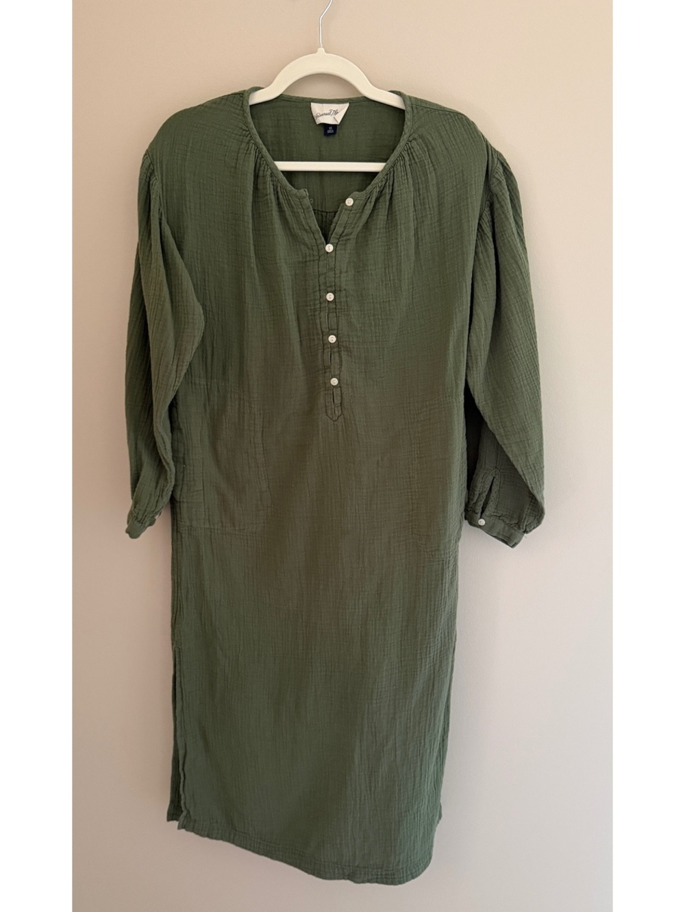 XS Universal Thread gauzy midi dress